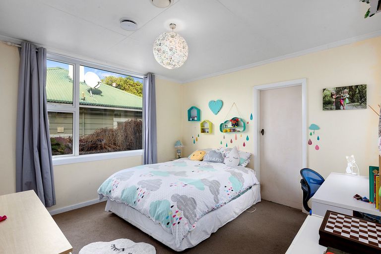 Photo of property in 9 Moana Crescent, Musselburgh, Dunedin, 9013