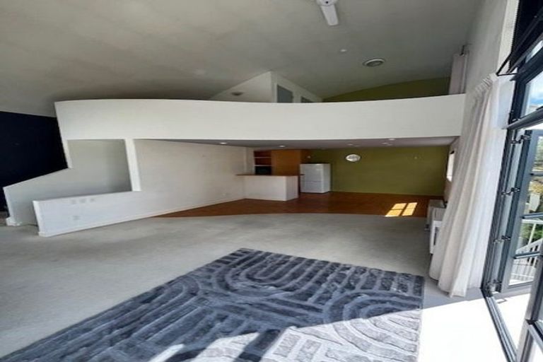 Photo of property in 10e Hobson Street, Thorndon, Wellington, 6011