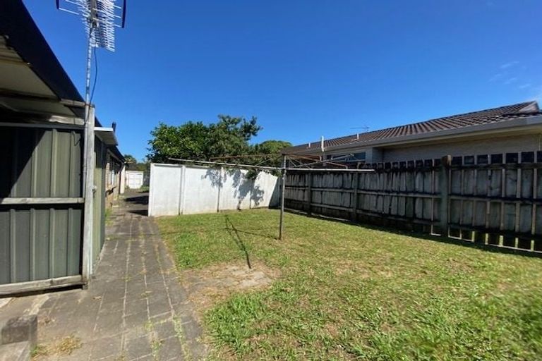 Photo of property in 1 Skilling Place, Farm Cove, Auckland, 2012
