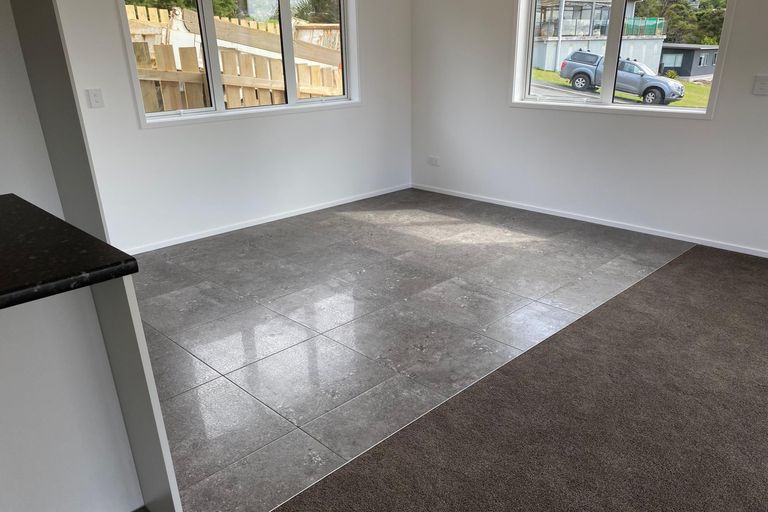 Photo of property in 12a Waterview Place, Haruru, 0204