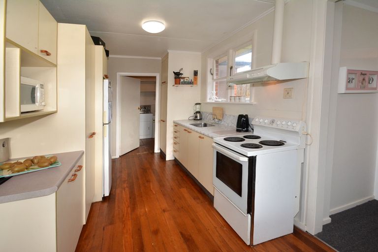 Photo of property in 34 Mooltan Street, Halfway Bush, Dunedin, 9010