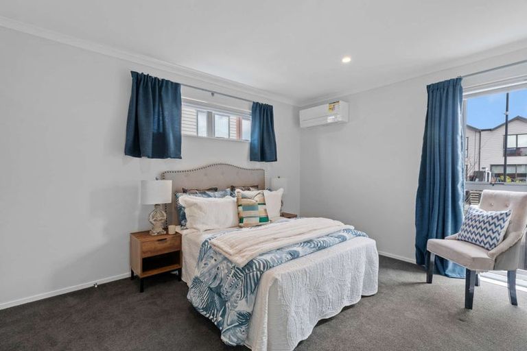 Photo of property in 11 Matimati Place, Hobsonville, Auckland, 0616
