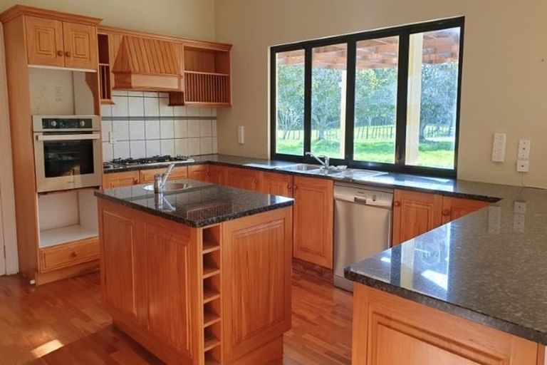 Photo of property in 165 Pine Valley Road, Dairy Flat, Silverdale, 0992