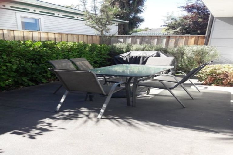 Photo of property in 40c Hutcheson Street, Sydenham, Christchurch, 8023