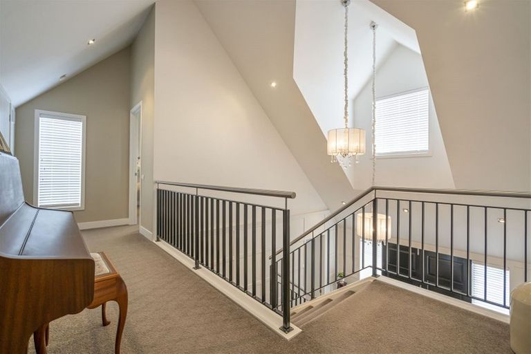 Photo of property in 26 Bluefin Way, West Harbour, Auckland, 0618