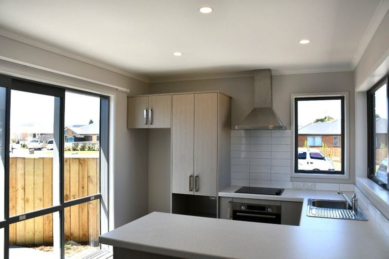 Photo of property in 1/37 North Ridge Drive, Rototuna North, Hamilton, 3210