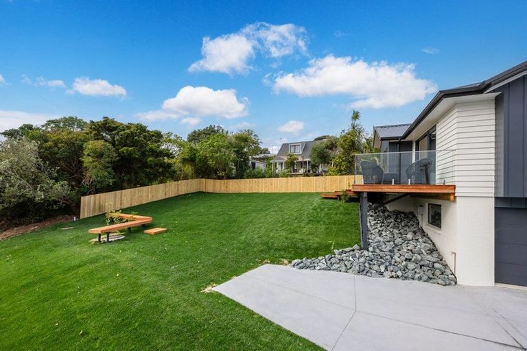 Photo of property in 12a Walbrook Road, Manly, Whangaparaoa, 0930