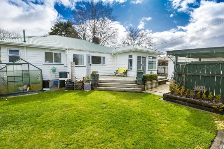 Photo of property in 380 Fergusson Drive, Heretaunga, Upper Hutt, 5018