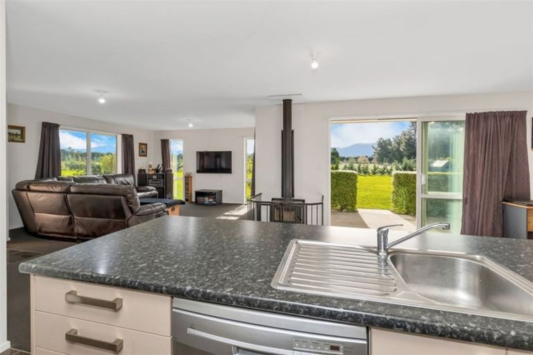 Photo of property in 672 Depot Road, Burnt Hill, Oxford, 7495