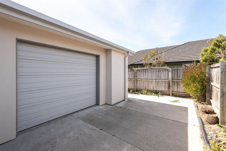 Photo of property in 40 Westpark Drive, Burnside, Christchurch, 8053