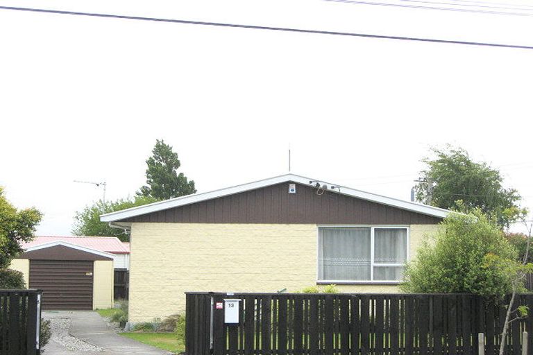 Photo of property in 13 Lenton Street, Aranui, Christchurch, 8061