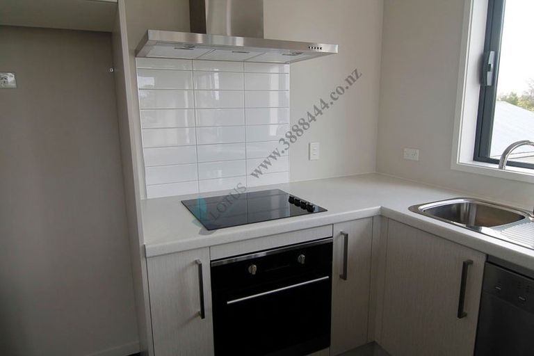 Photo of property in 104 Bowhill Road, New Brighton, Christchurch, 8083