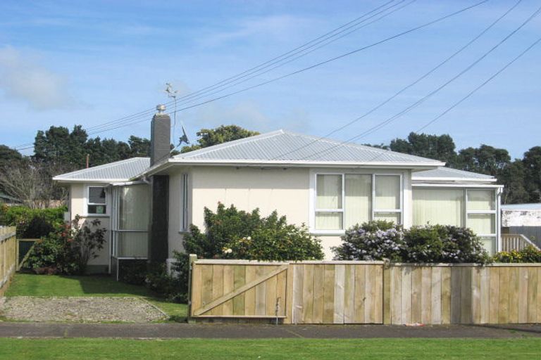 Photo of property in 19 King Street, Waitara, 4320