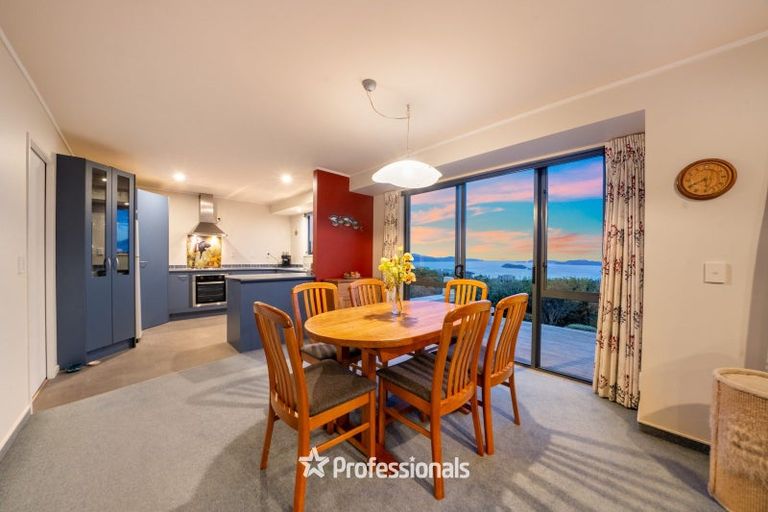 Photo of property in 9 Lemonwood Grove, Maungaraki, Lower Hutt, 5010