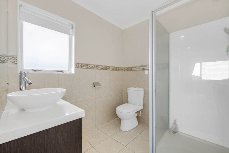 Photo of property in 12 Janway Avenue, Flat Bush, Auckland, 2016