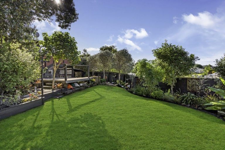 Photo of property in 118 Brook Place, Whangamata, 3620