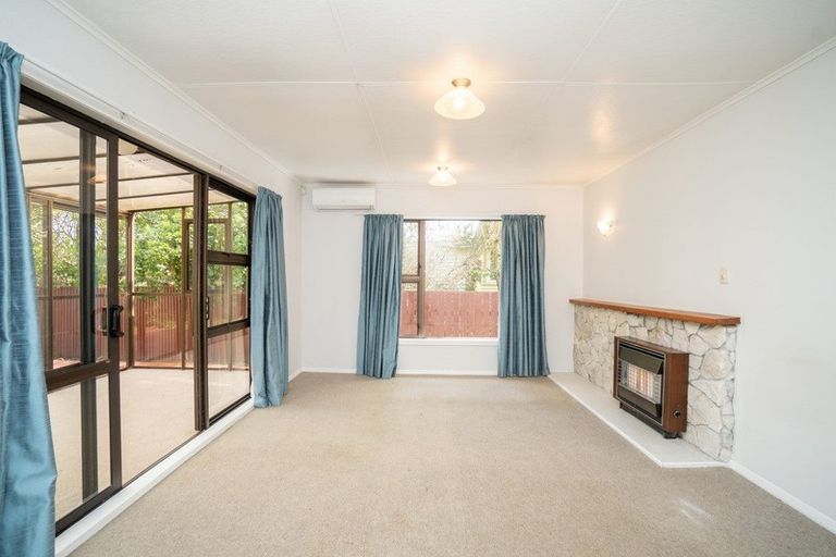 Photo of property in 12 Rochester Street, Awapuni, Palmerston North, 4412