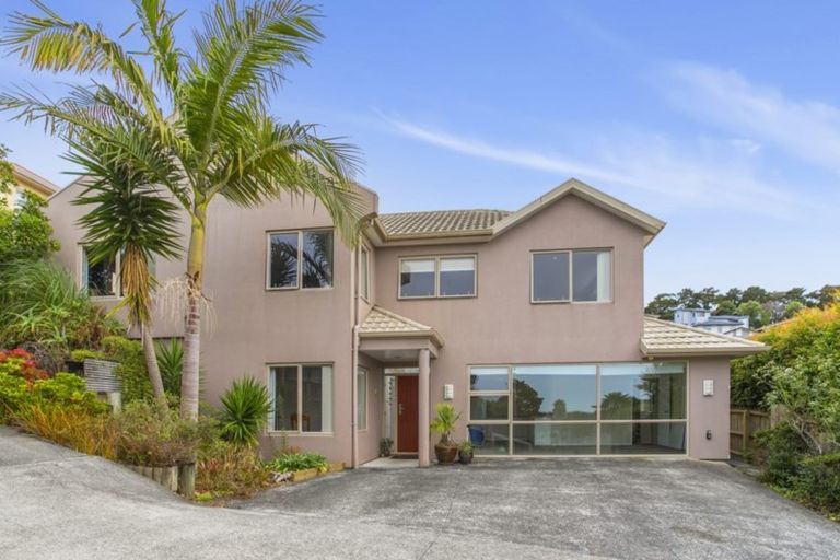 Photo of property in 12 Valley Fields Place, Pukekohe, 2120