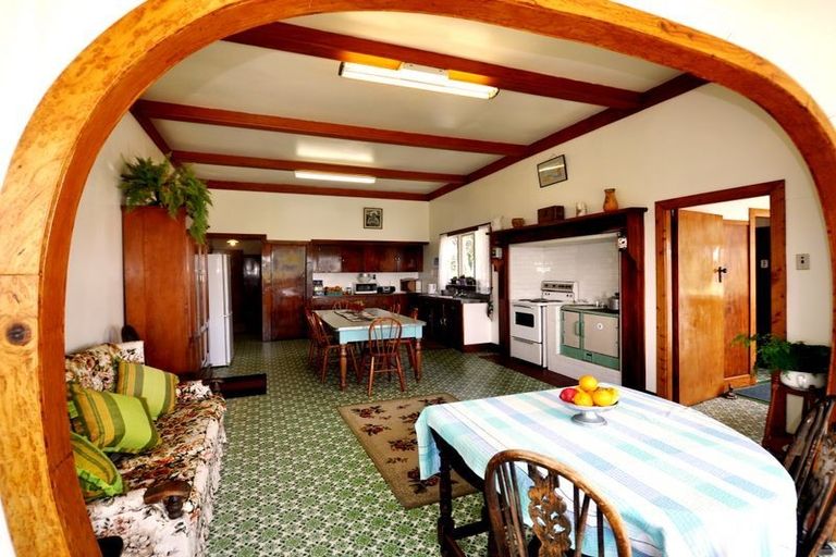 Photo of property in 244 Matakohe West Road, Matakohe, 0594