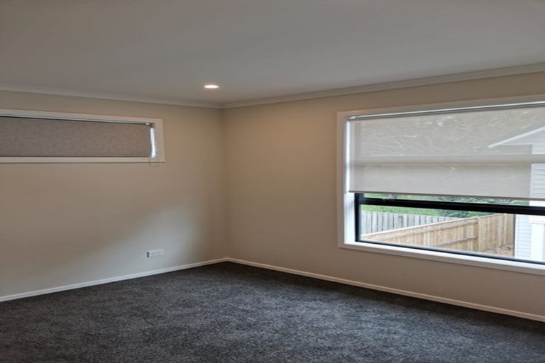 Photo of property in 18c Royal Street, Upper Hutt Central, Upper Hutt, 5018