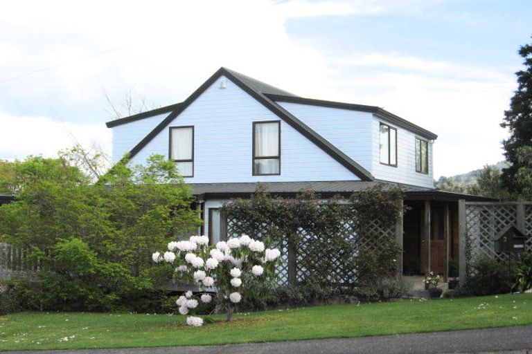 Photo of property in 2 Grand Vue Road, Kawaha Point, Rotorua, 3010