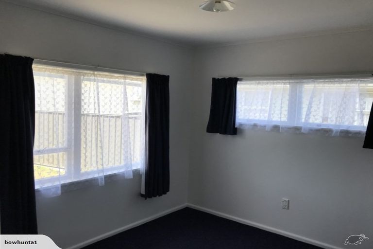 Photo of property in 3 Curling Crescent, Onekawa, Napier, 4110