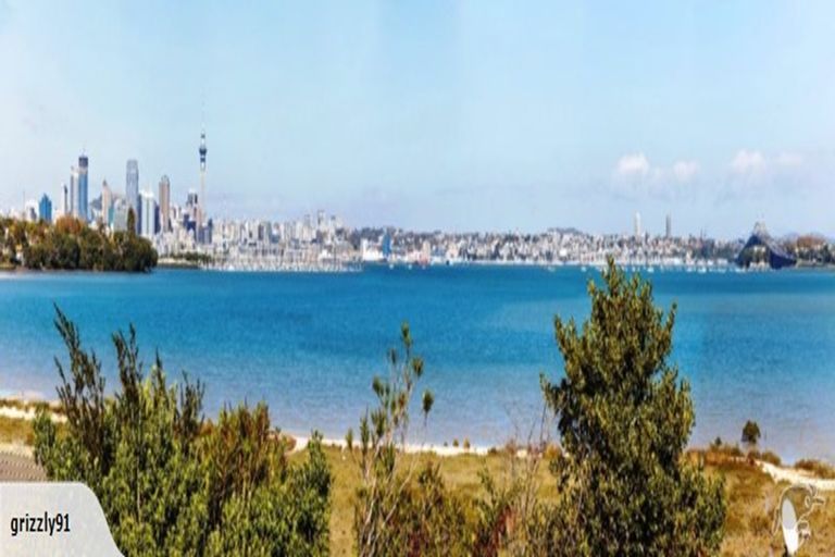 Photo of property in 2/38 Walter Street, Hauraki, Auckland, 0622