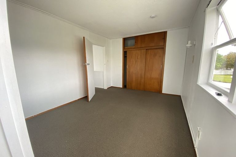 Photo of property in 41 Tudor Road, Henderson, Auckland, 0610