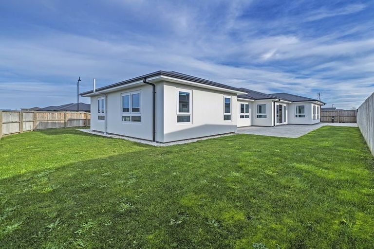 Photo of property in 2 Beckford Way, Rolleston, 7614