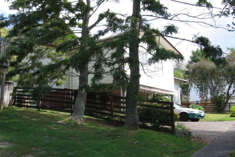 Photo of property in 40 Holt Avenue, Torbay, Auckland, 0630