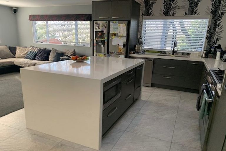 Photo of property in 19 Patons Road, Howick, Auckland, 2014