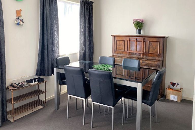 Photo of property in 4b Cricket Place, Melville, Hamilton, 3206