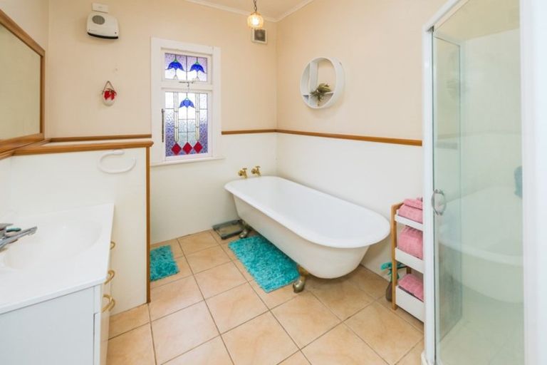 Photo of property in 30 Moore Avenue, Tawhero, Whanganui, 4501