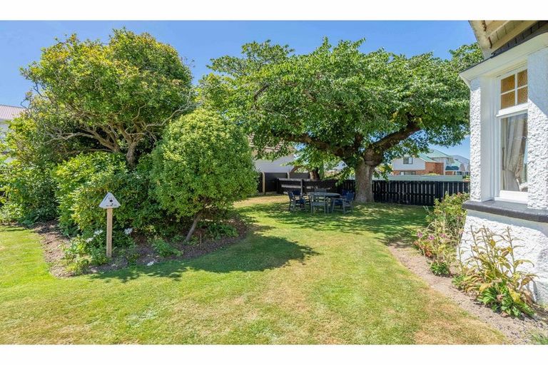Photo of property in 127 Princes Street, Strathern, Invercargill, 9812