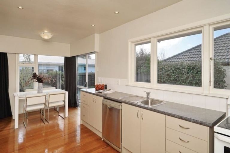 Photo of property in 1/420 Memorial Avenue, Burnside, Christchurch, 8053