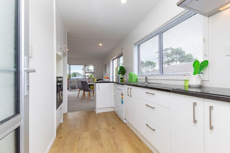 Photo of property in 3/118 Lynwood Road, New Lynn, Auckland, 0600