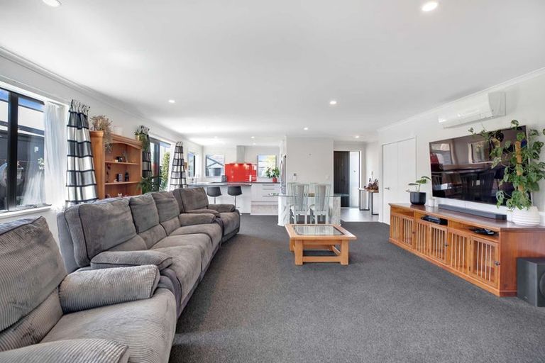 Photo of property in 28 Henrietta Street, Marshland, Christchurch, 8083