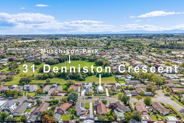 Photo of property in 31 Denniston Crescent, Redwood, Christchurch, 8051