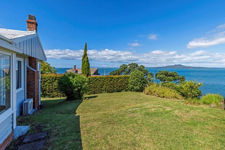 Photo of property in 49 Beach Road, Castor Bay, Auckland, 0620