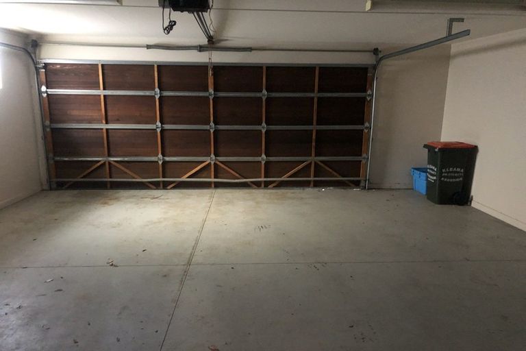 Photo of property in 27a Pitau Road, Mount Maunganui, 3116