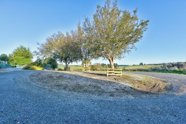 Photo of property in 22 Glenham School Road, Glenham, Wyndham, 9891