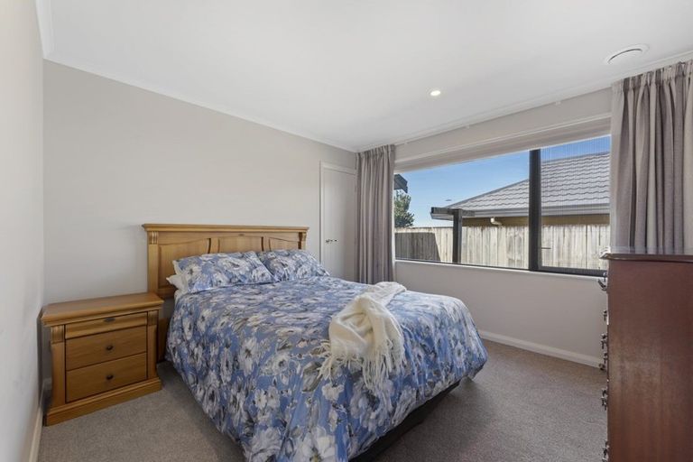 Photo of property in 58 Parnell Heights Drive, Kelvin Grove, Palmerston North, 4414