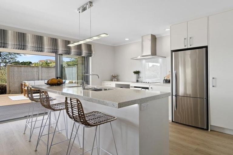 Photo of property in 156 Oteki Park Drive, Welcome Bay, Tauranga, 3112