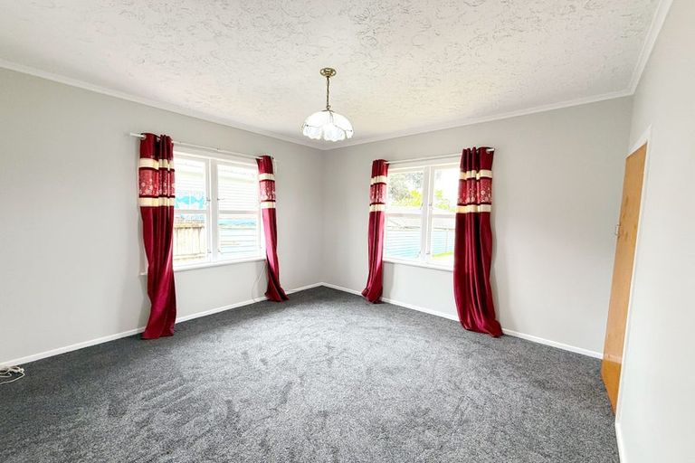 Photo of property in 18 Forbes Road, Favona, Auckland, 2024