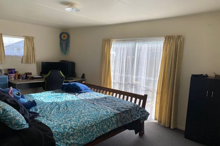 Photo of property in 15 Ramsey Crescent, Flaxmere, Hastings, 4120