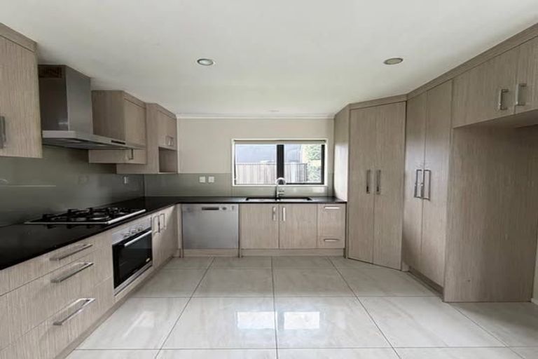 Photo of property in 6 Goyal Lane, Pakuranga, Auckland, 2010