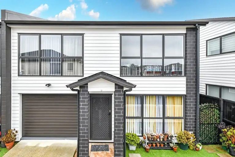 Photo of property in 3/15 Lipscombe Avenue, Papatoetoe, Auckland, 2025