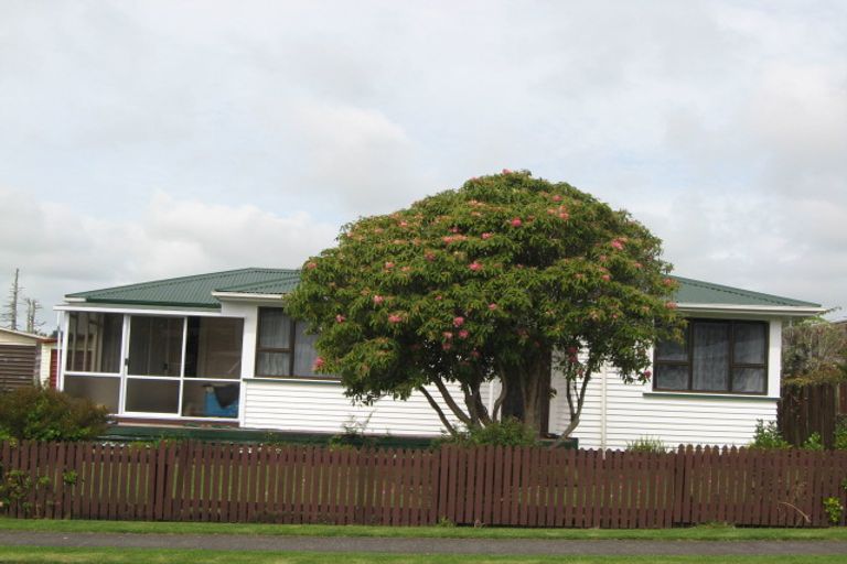 Photo of property in 47 Stafford Street, Waitara, 4320