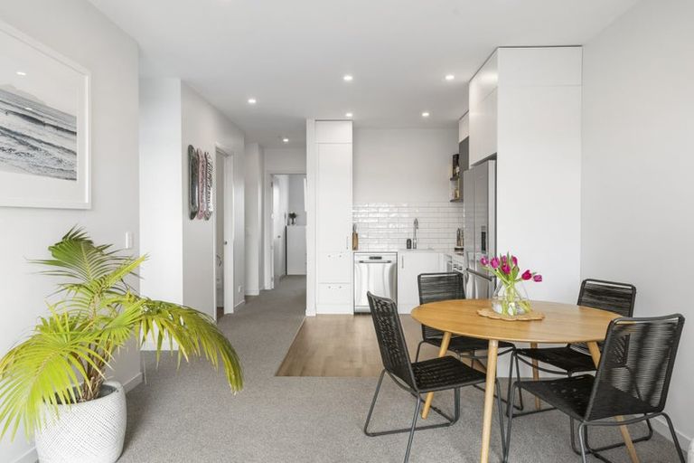 Photo of property in 13/1 Genevieve Lane, Hobsonville, Auckland, 0616