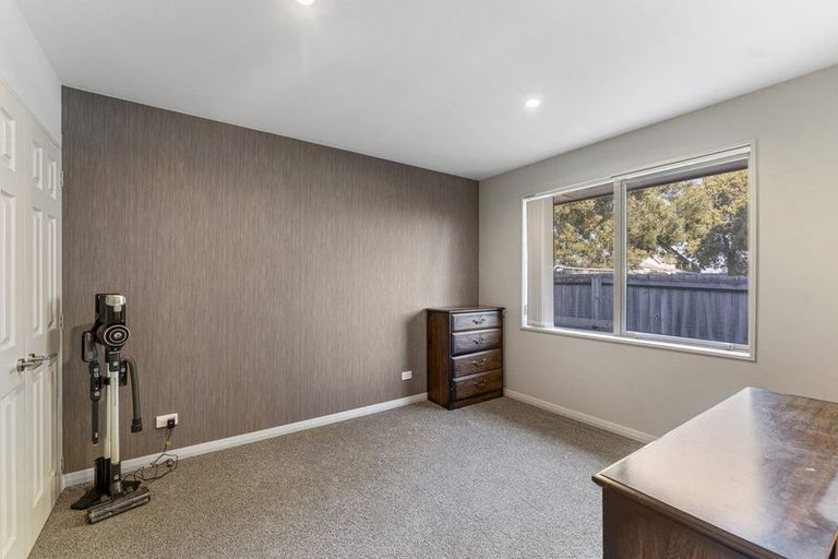 Photo of property in 4 Tobins Lane, Burwood, Christchurch, 8083